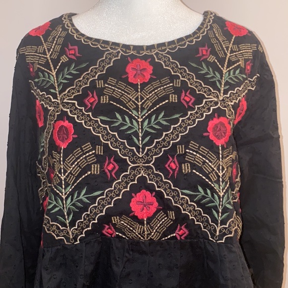 Francesca’s Miami Embroidered Back Baby Doll Boho Blouse - Picture 2 of 15